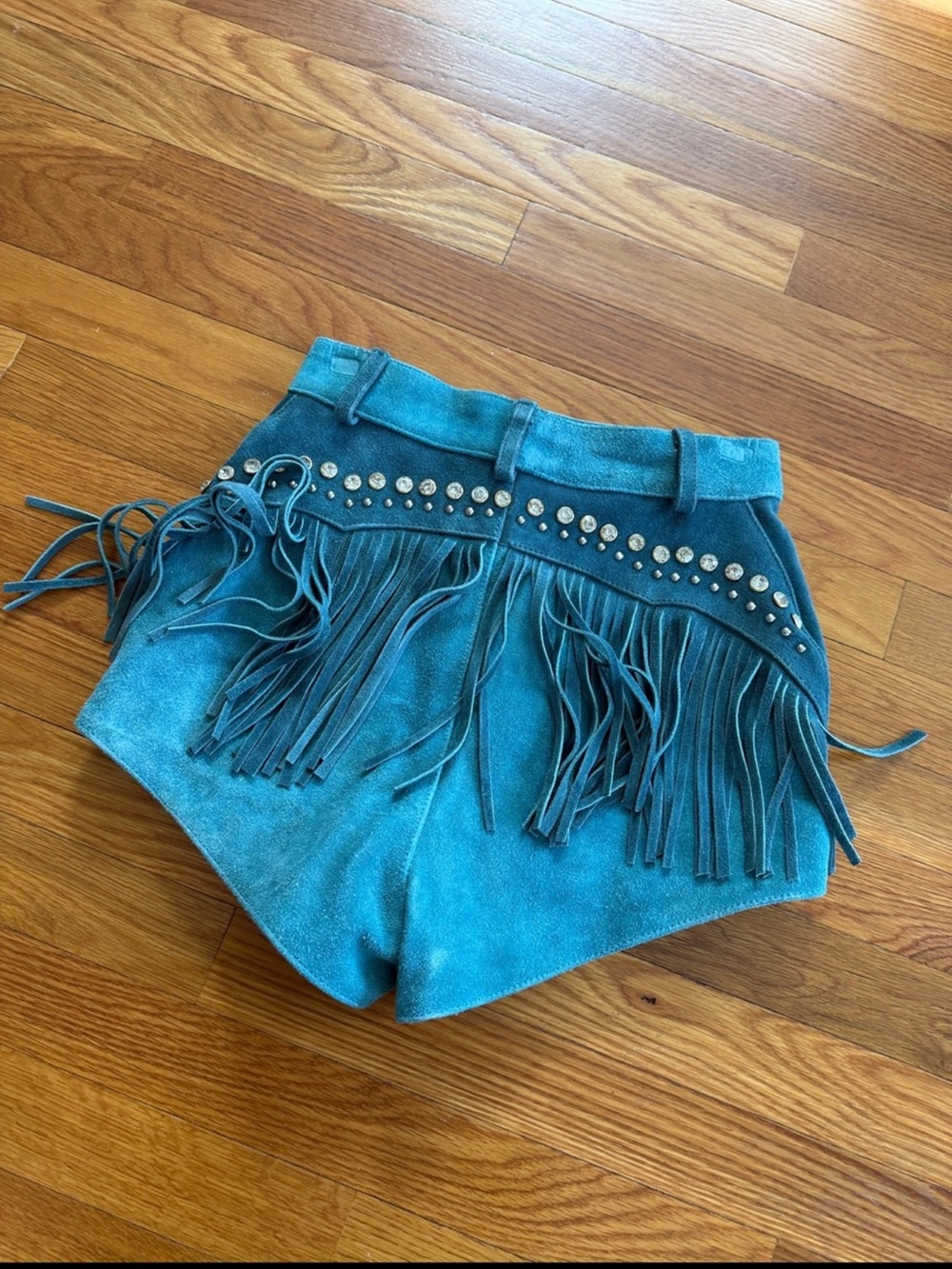 New Understated Leather Wanted Shorts Size Xs - Picture 6 of 10